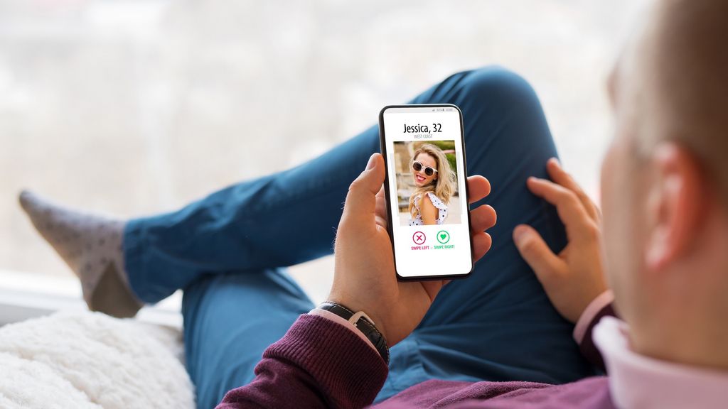 SofiaDate: Free and Paid Subscription Overview 